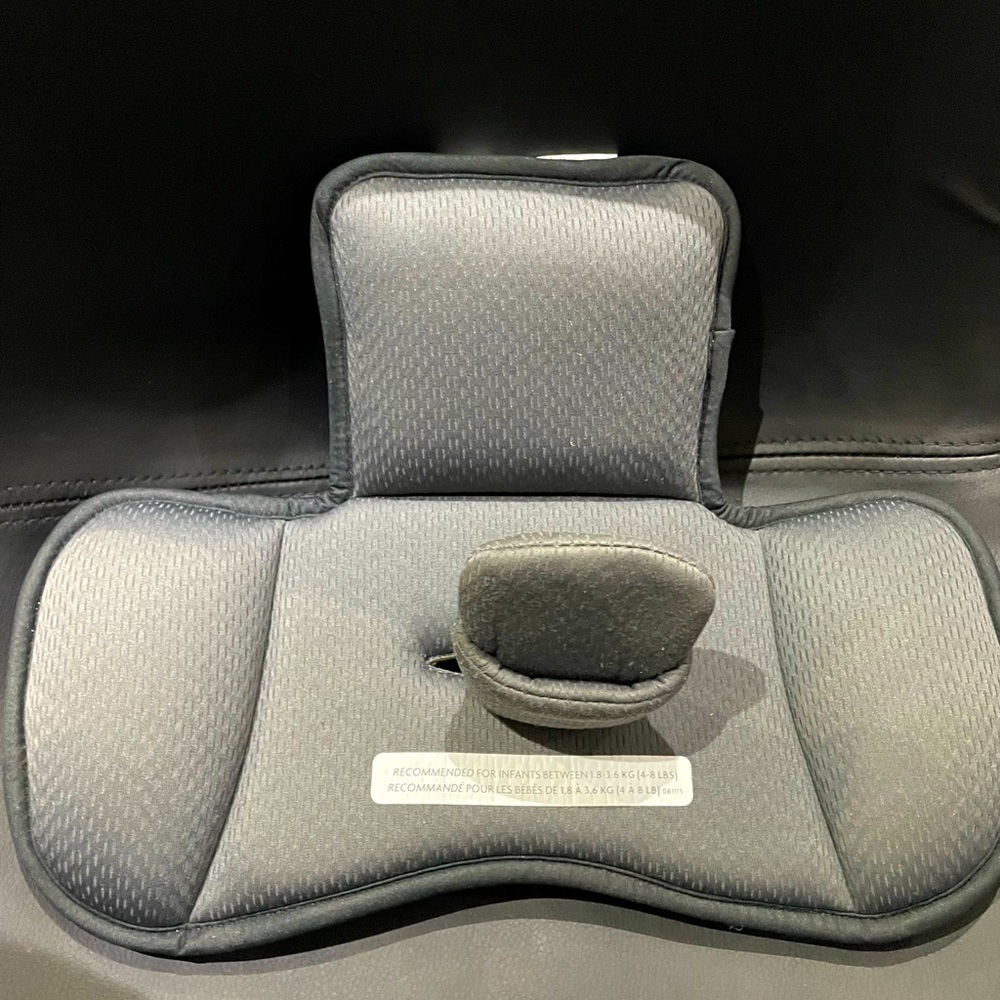 Uppa Baby Mesa car seat insert